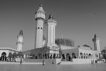 miracle of islam in nepal mosque minarets head flying