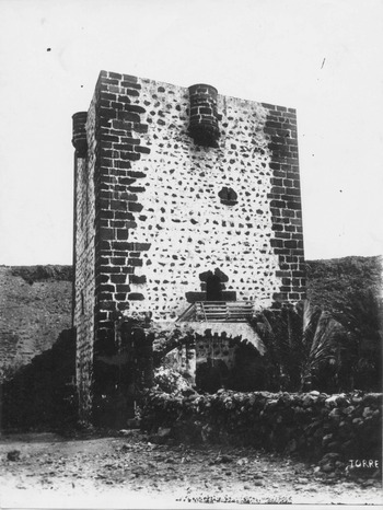O Terror da Torre (1953)