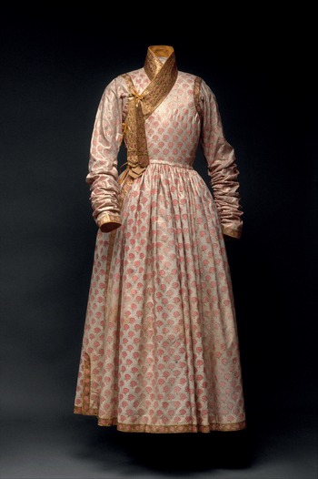 Woman in traditional Turkish dress, museum exposition, Edirne, Edirne  Province, Turkey Stock Photo - Alamy
