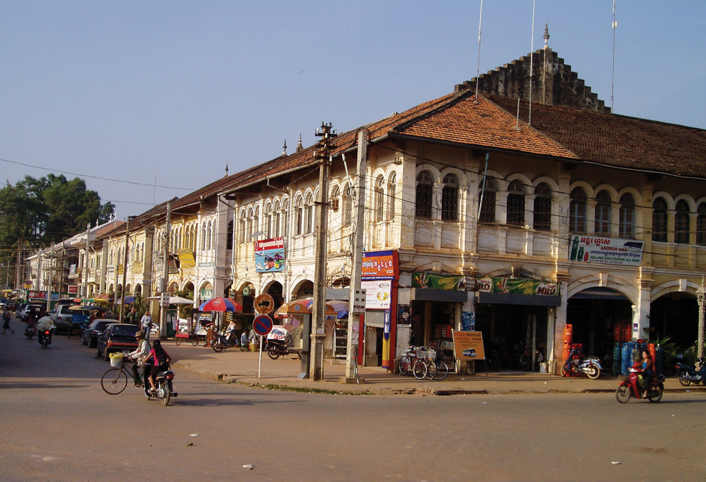 vans easton town center