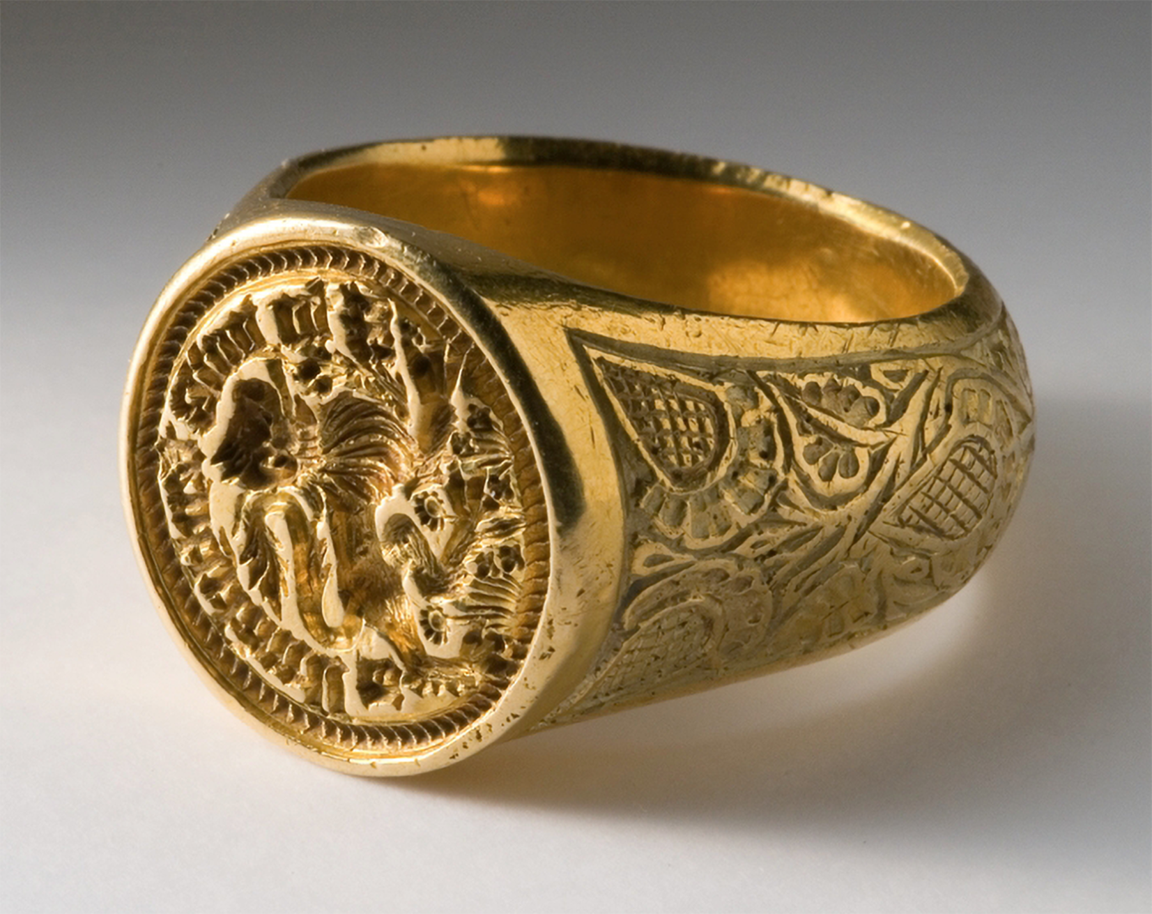 Surprising History Of The Wedding Rings |